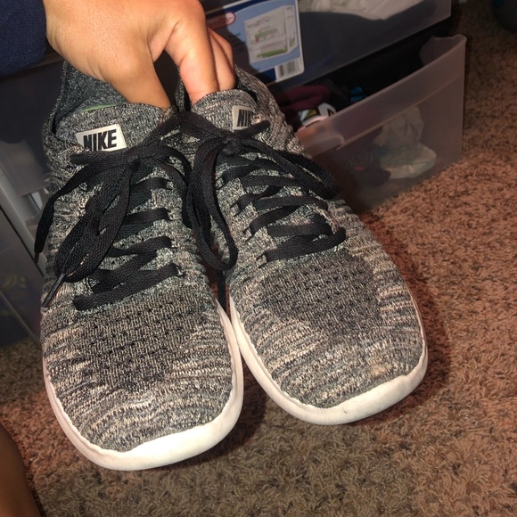 Nike Shoes - Nike free RN flyknit